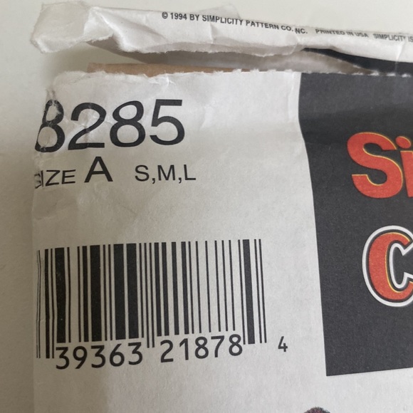 Vintage Simplicity Halloween Costumes Pattern 8285 - Picture 2 of 4